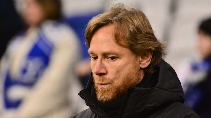 Валерий Карпин