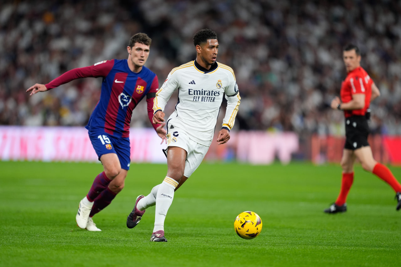 Фрагмент матча Реал — Барселона