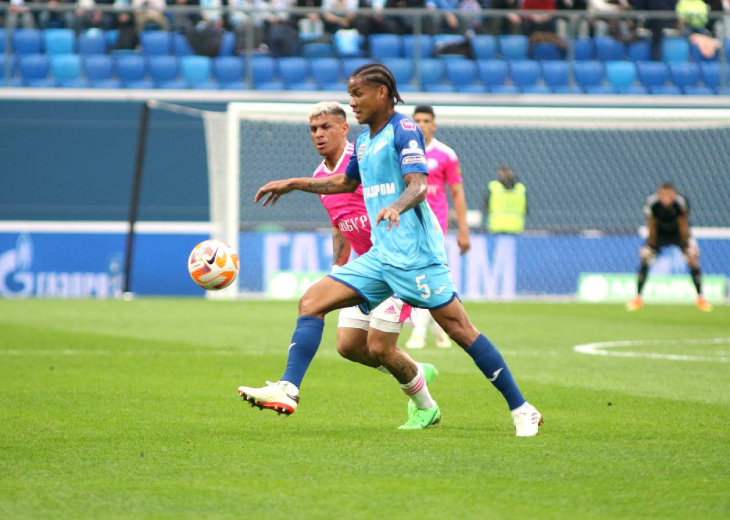 «Зенит» — «Оренбург» 