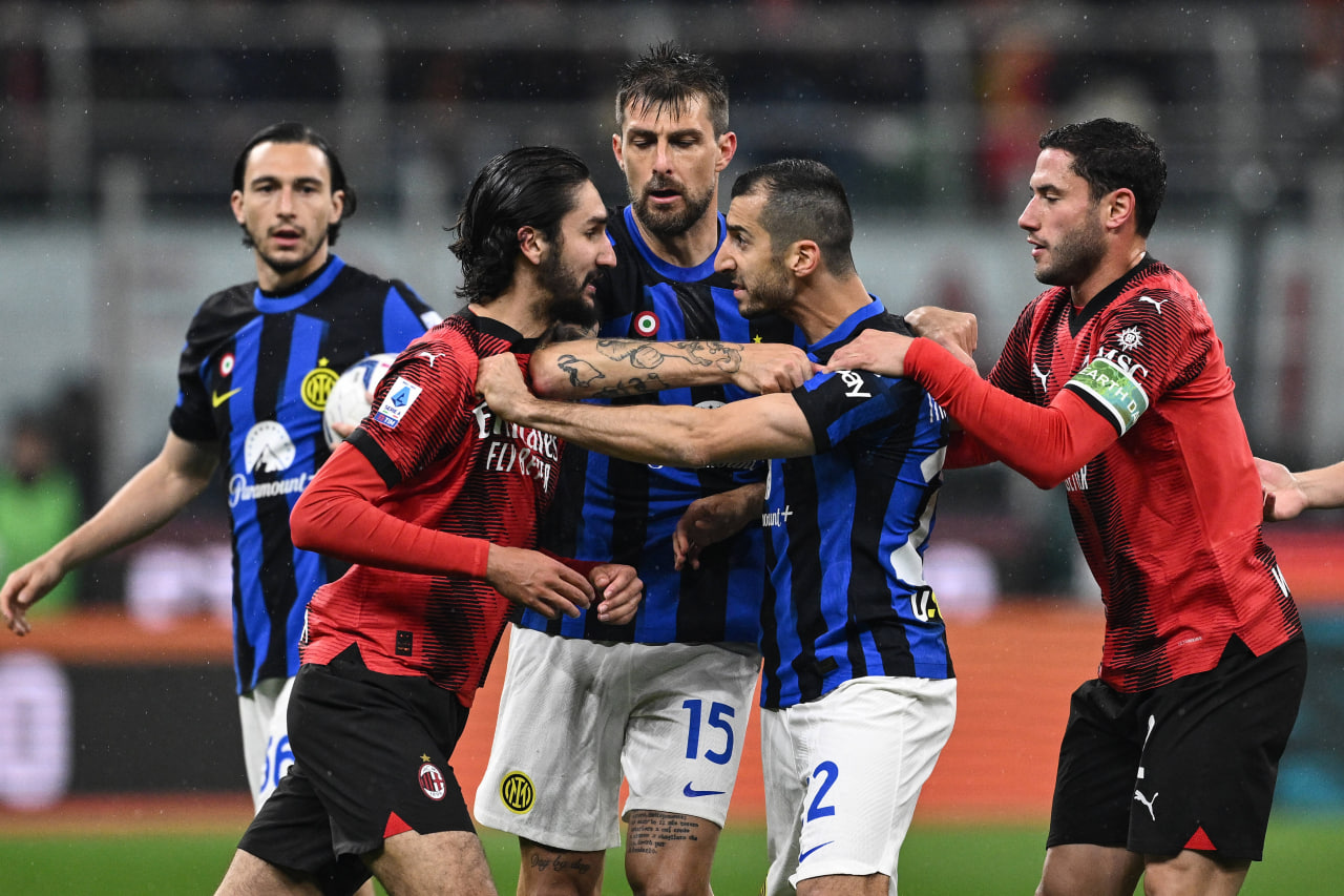 Фрагмент матча Милан — Интер