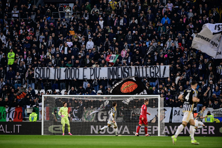 Баннер фанатов «Ювентуса» в честь Аллегри