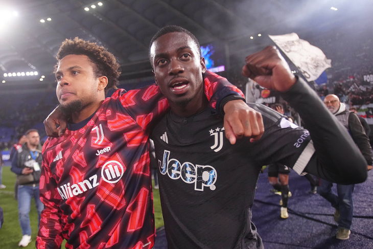 Уэстон Маккенни и Тимоти Веа