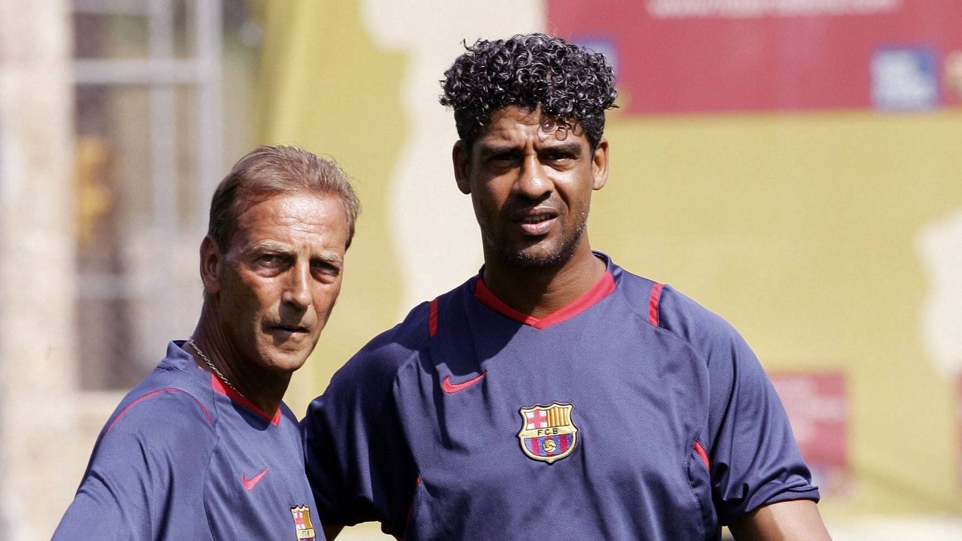 Франк Райкард (справа)