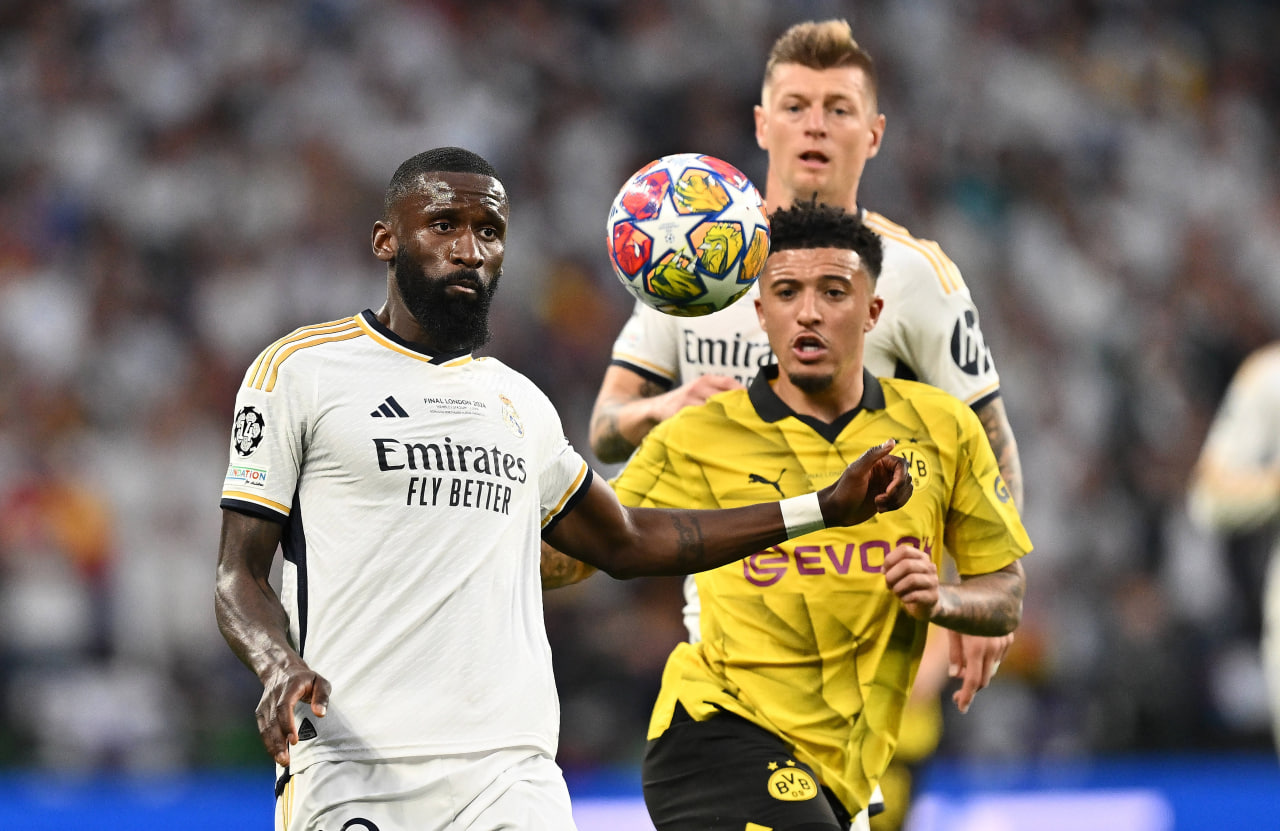 Фрагмент матча Боруссия — Реал