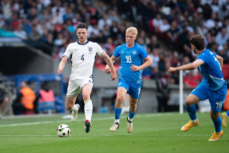 Англия — Исландия