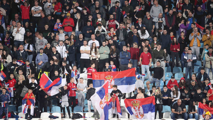 Болельщики сборной Сербии