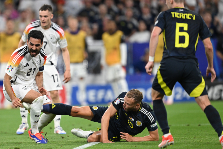 Илкай Гюндоган и Райан Портеус