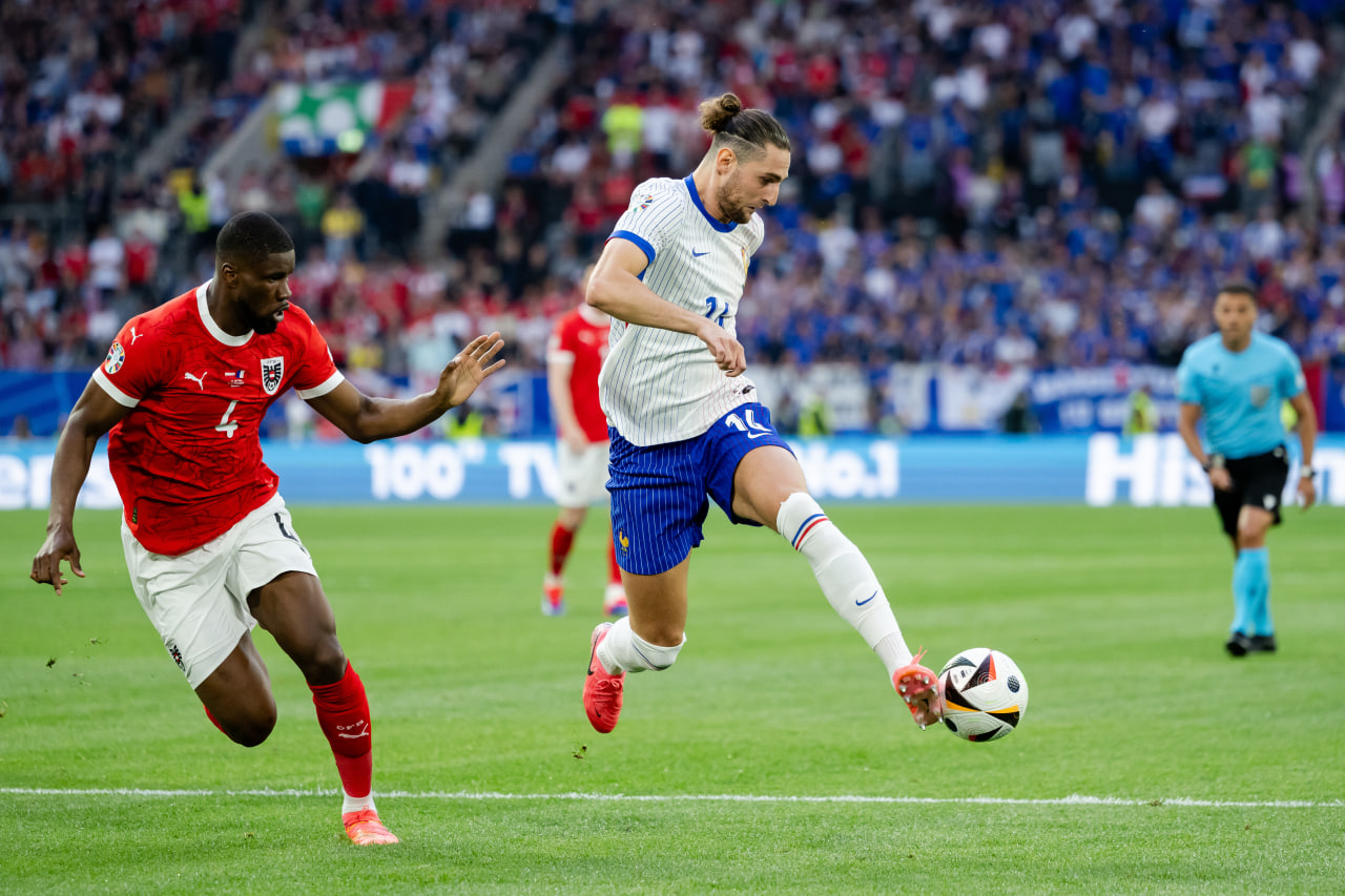 Фрагмент матча Австрия — Франция