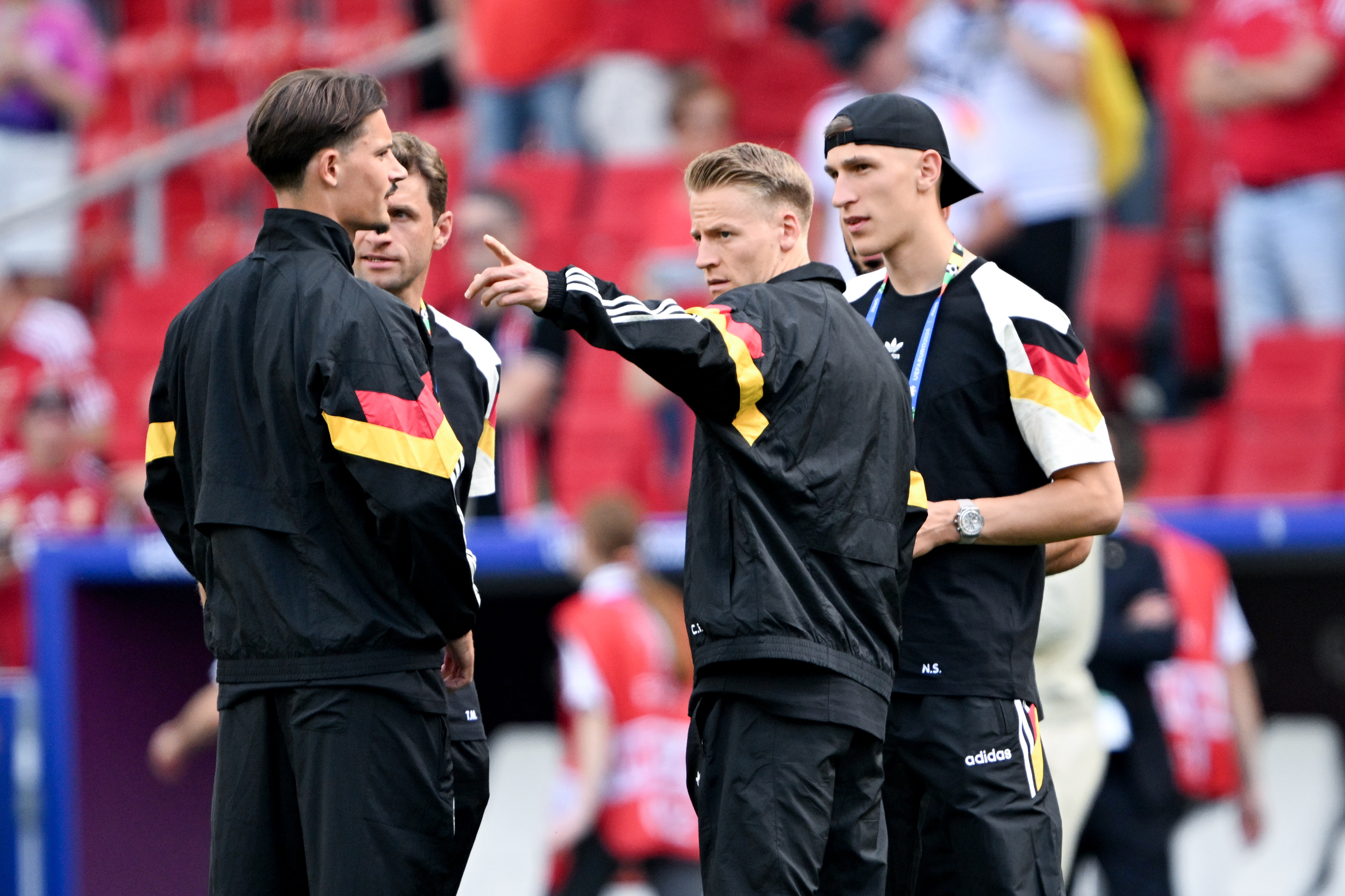 Сборная Германии на разминке перед матчем