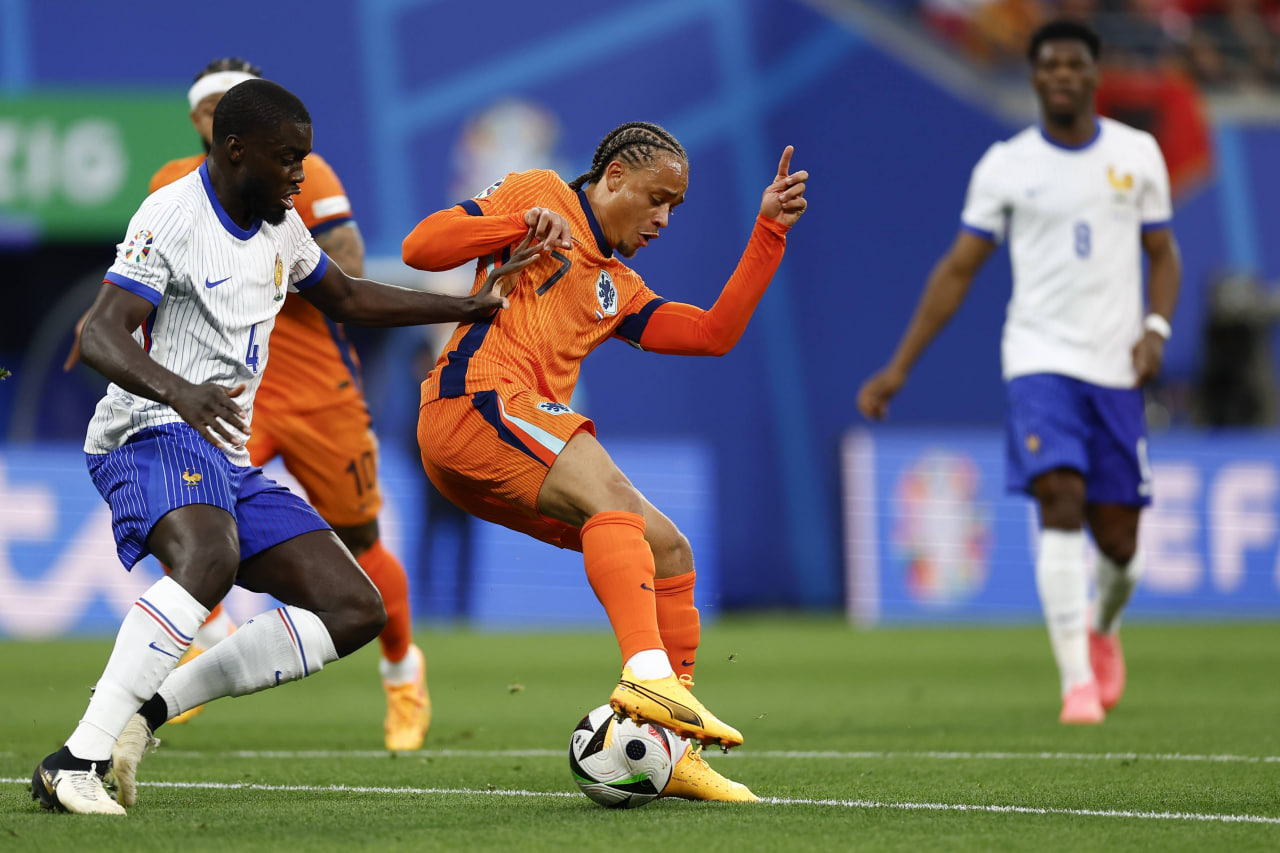 Фрагмент матча Нидерланды — Франция