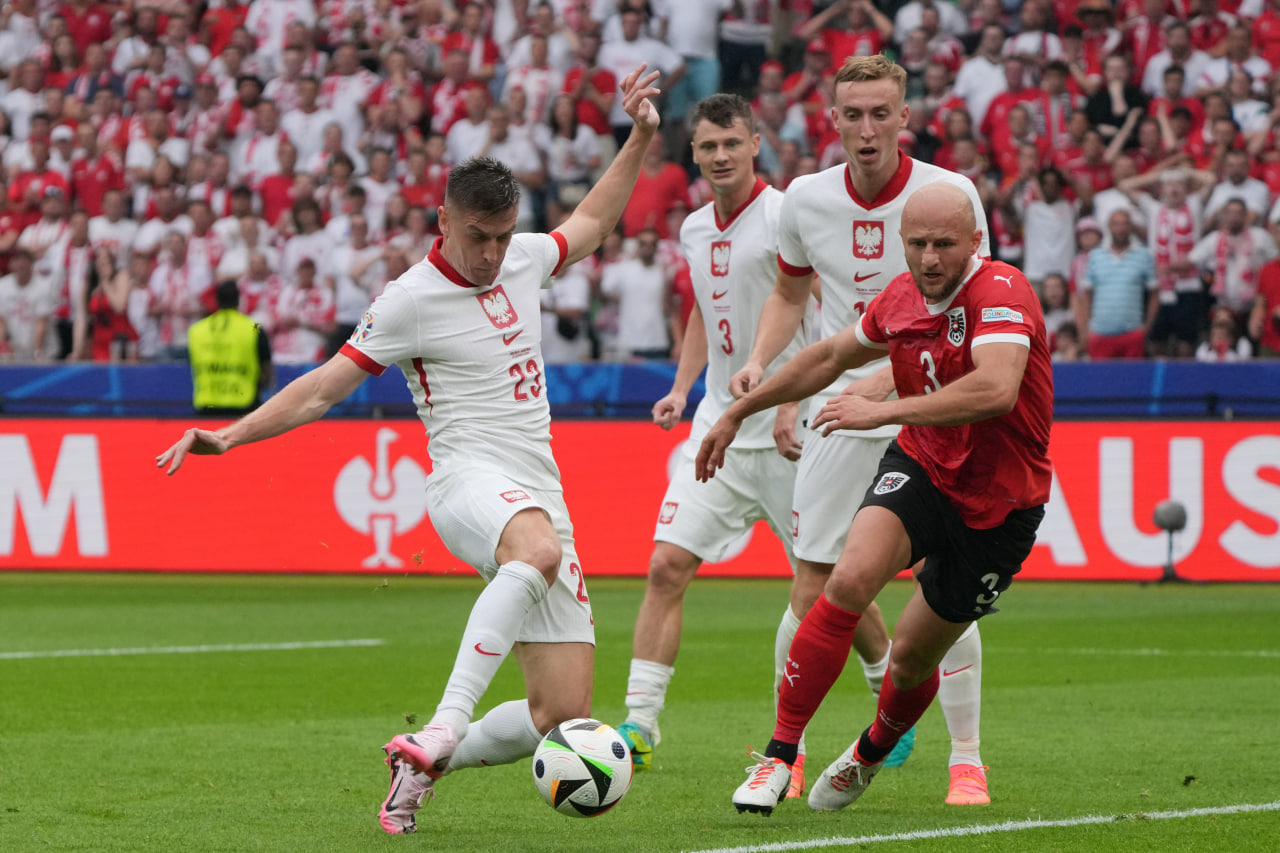 Фрагмент матча Польша — Австрия