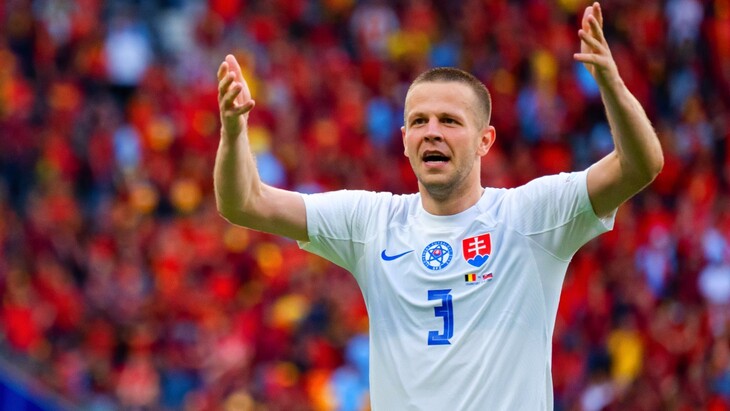 Денис Вавро