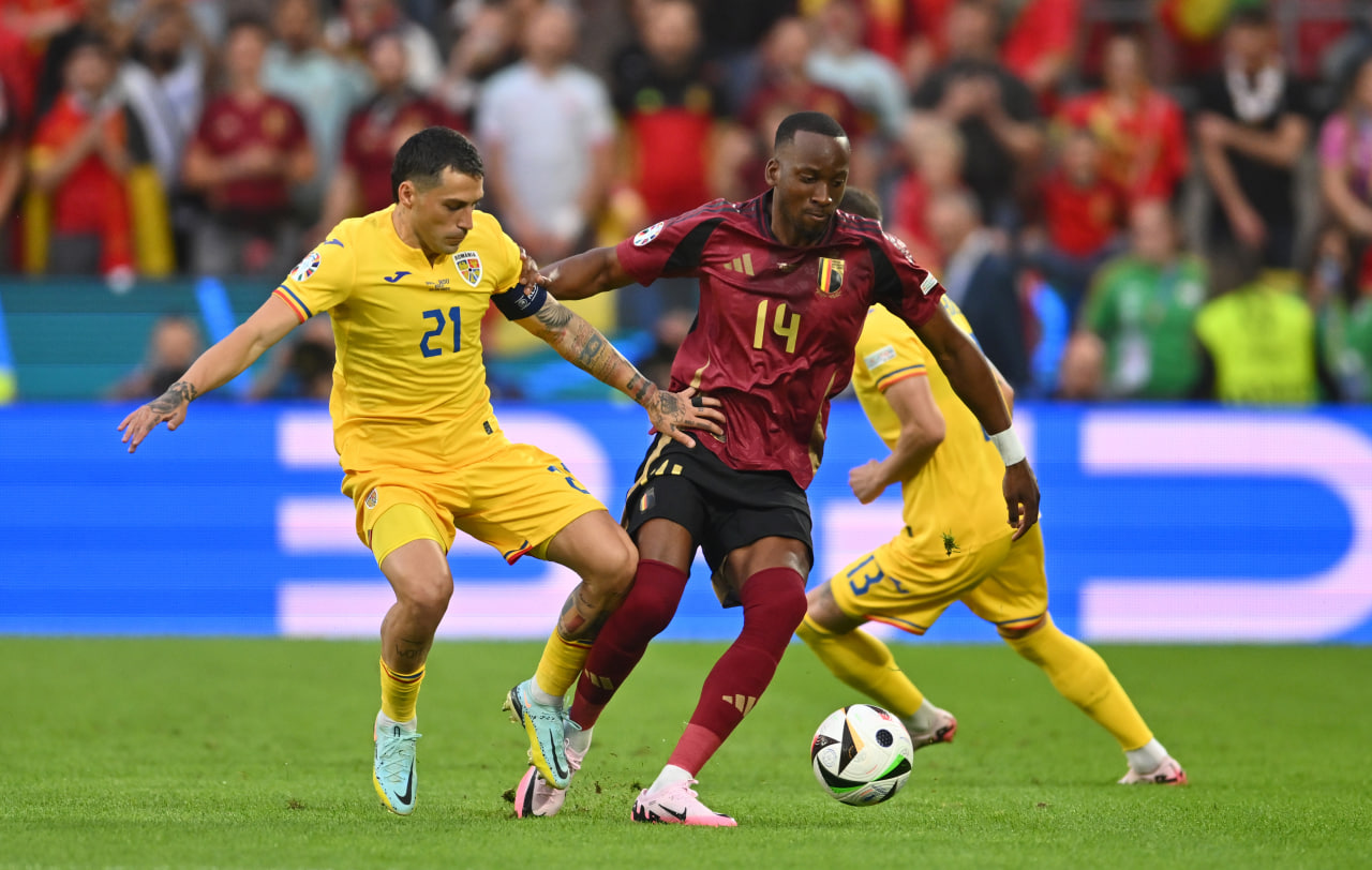 Фрагмент матча Бельгия — Румыния