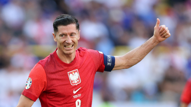 Роберт Левандовский — нападающий сборной Польши