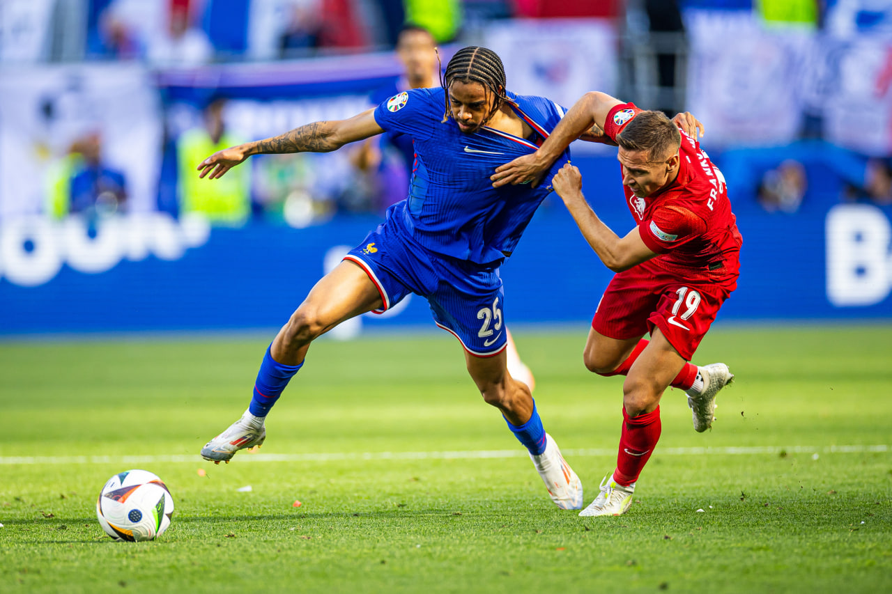 Фрагмент матча Франция — Польша