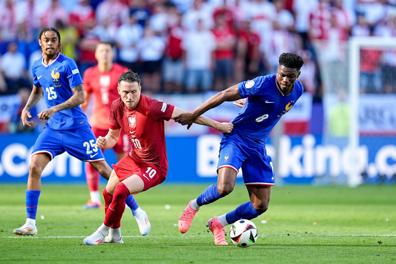 Фрагмент матча Франция — Польша