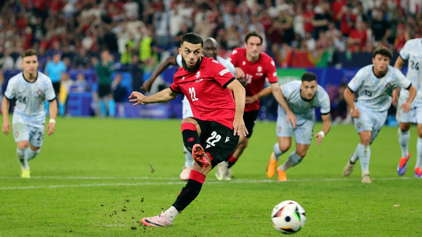 Жорж Микаутадзе делает счет 2:0