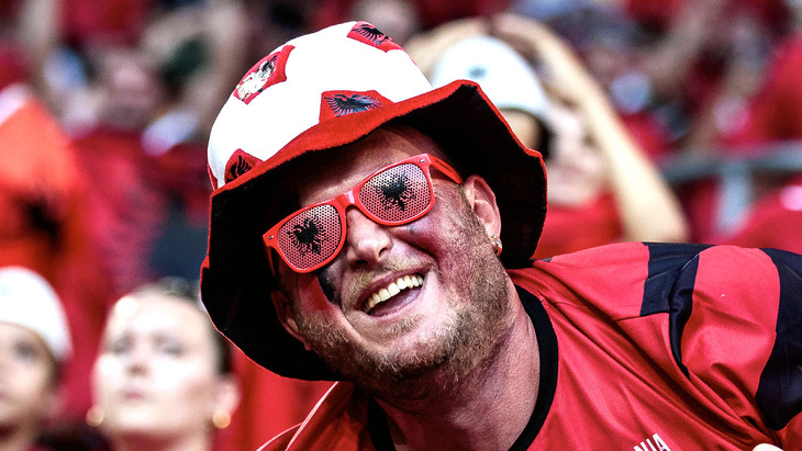 Болельщик сборной Албании