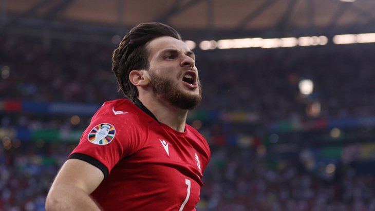 Хвича Кварацхелия — полузащитник сборной Грузии