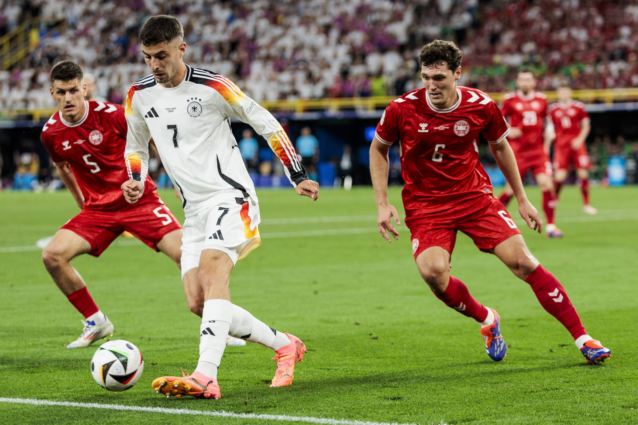Фрагмент матча Германия — Дания