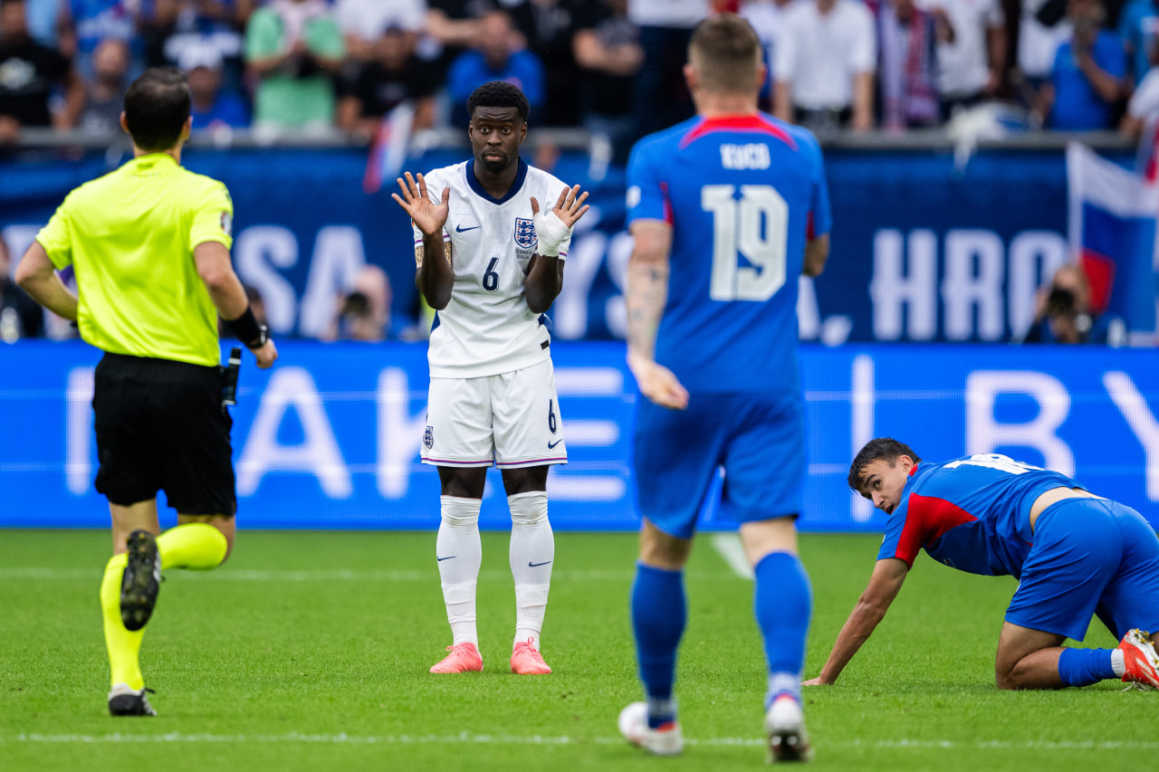 Фрагмент матча Англия — Словакия