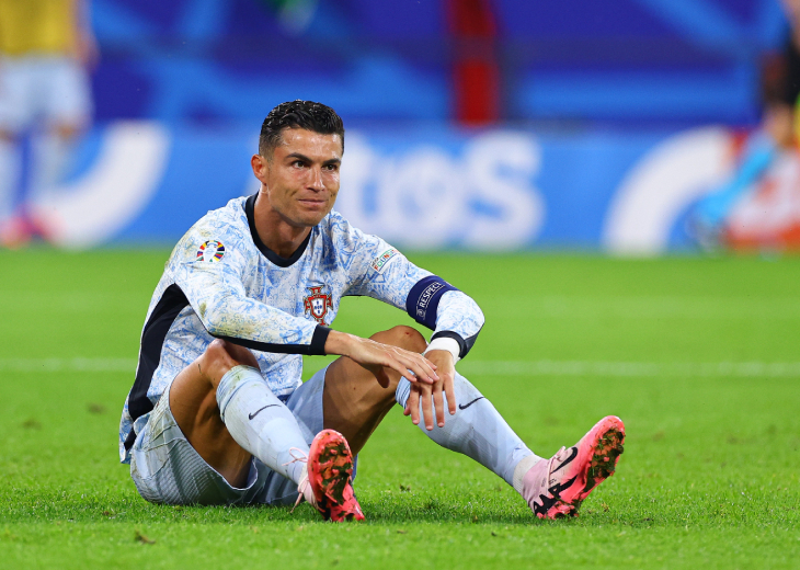 Криштиану Роналду — нападающий сборной Португалии