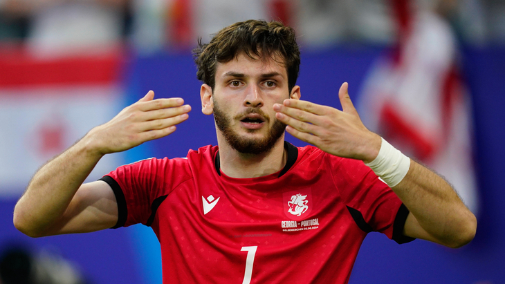 Хвича Кварацхелия — полузащитник сборной Грузии