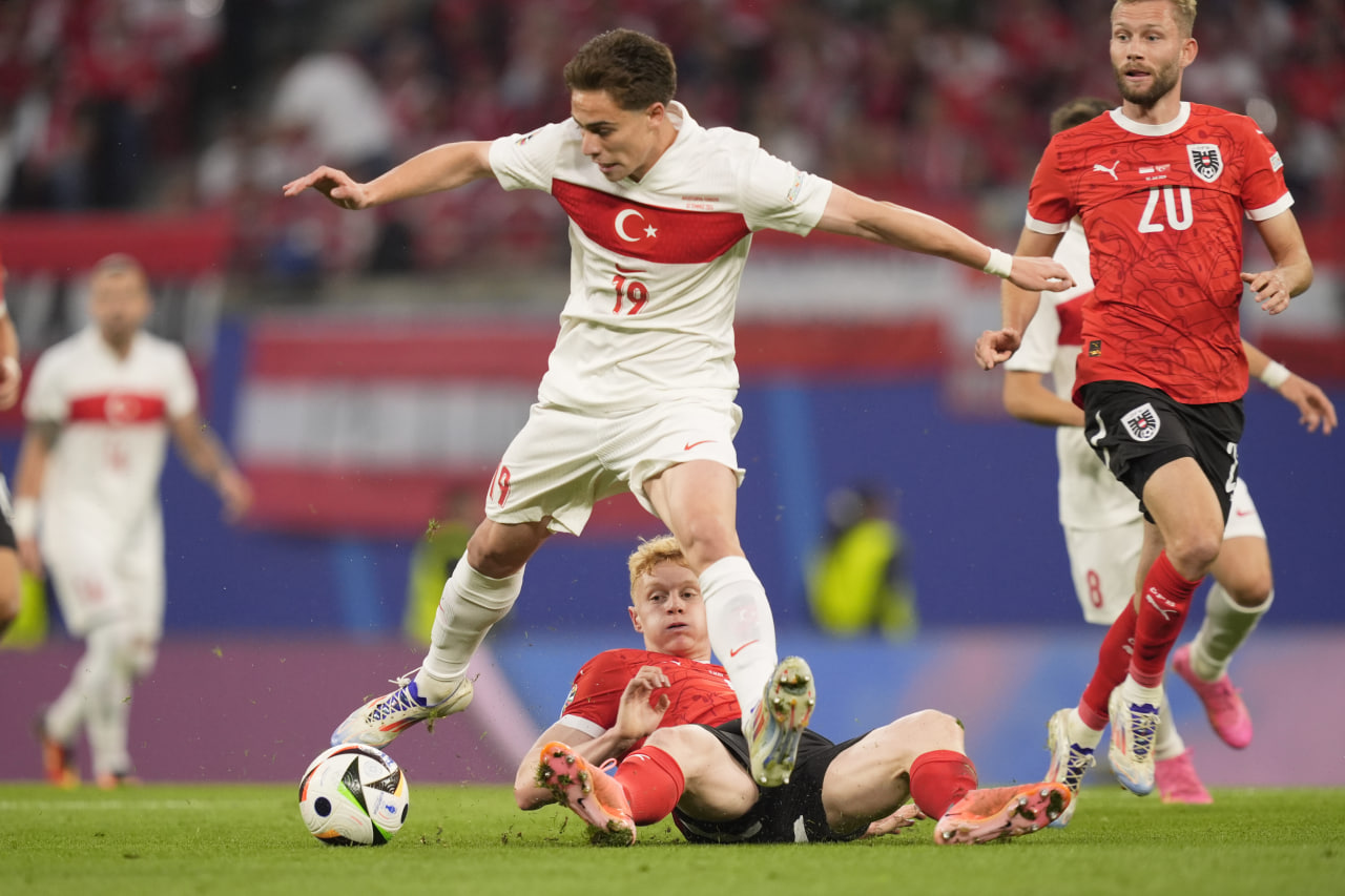 Фрагмент матча Австрия — Турция