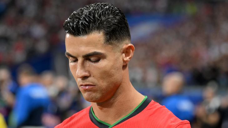 Криштиану Роналду — нападающий сборной Португалии