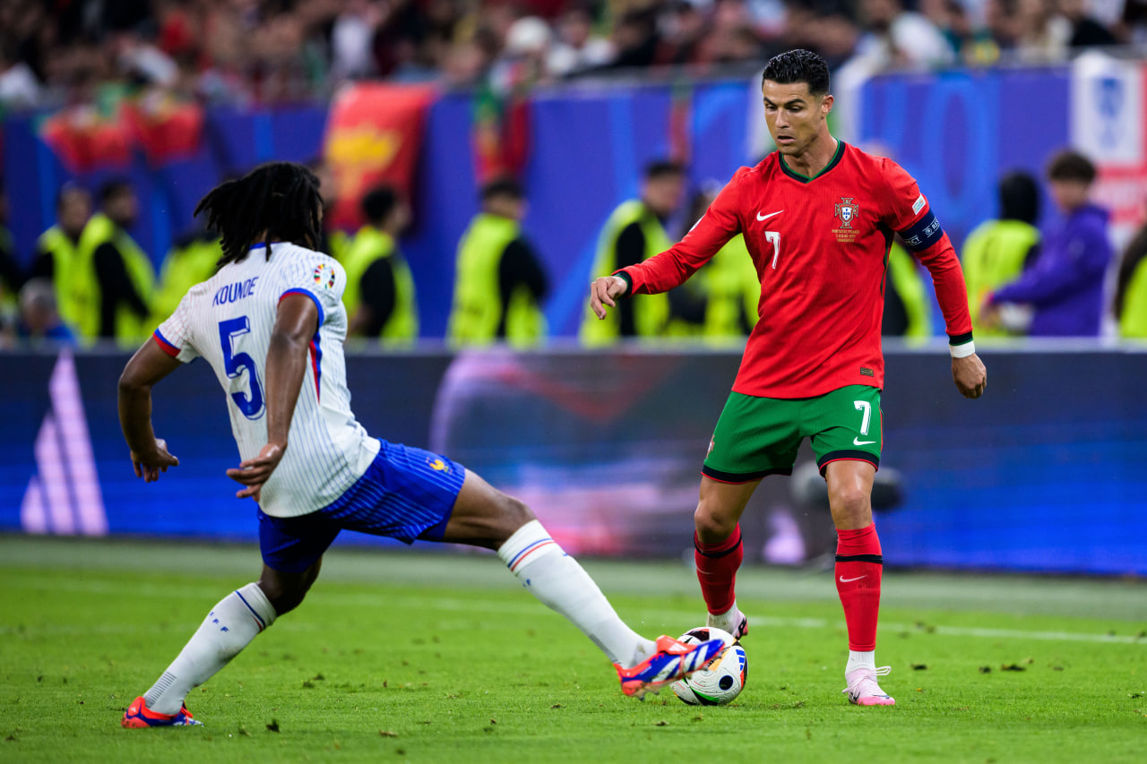 Фрагмент матча Португалия — Франция