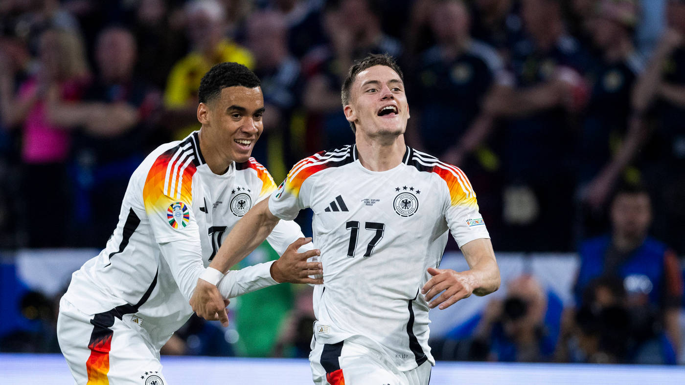 Джамал Мусиала и Флориан Виртц