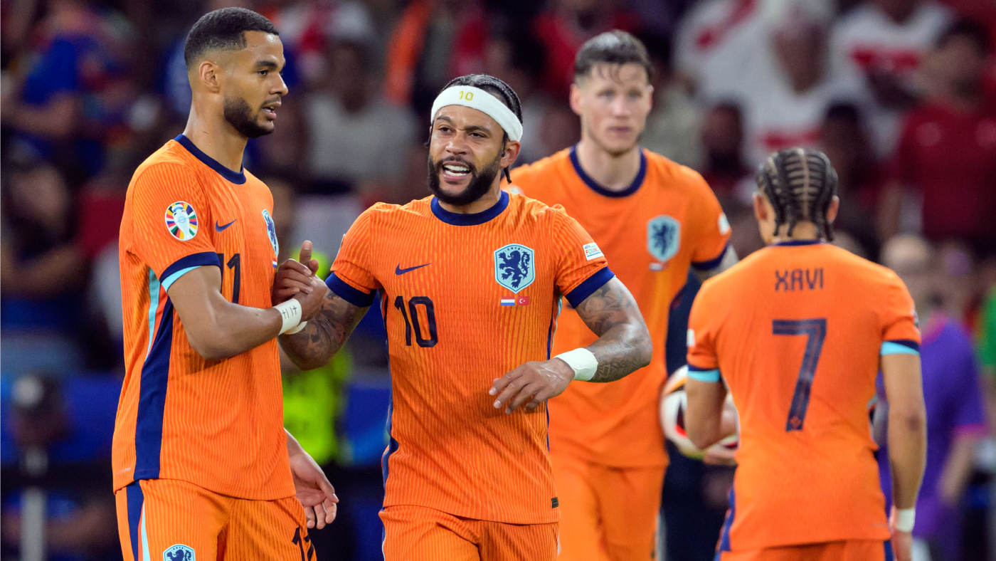 Нидерланды празднуют выход в четвертьфинал