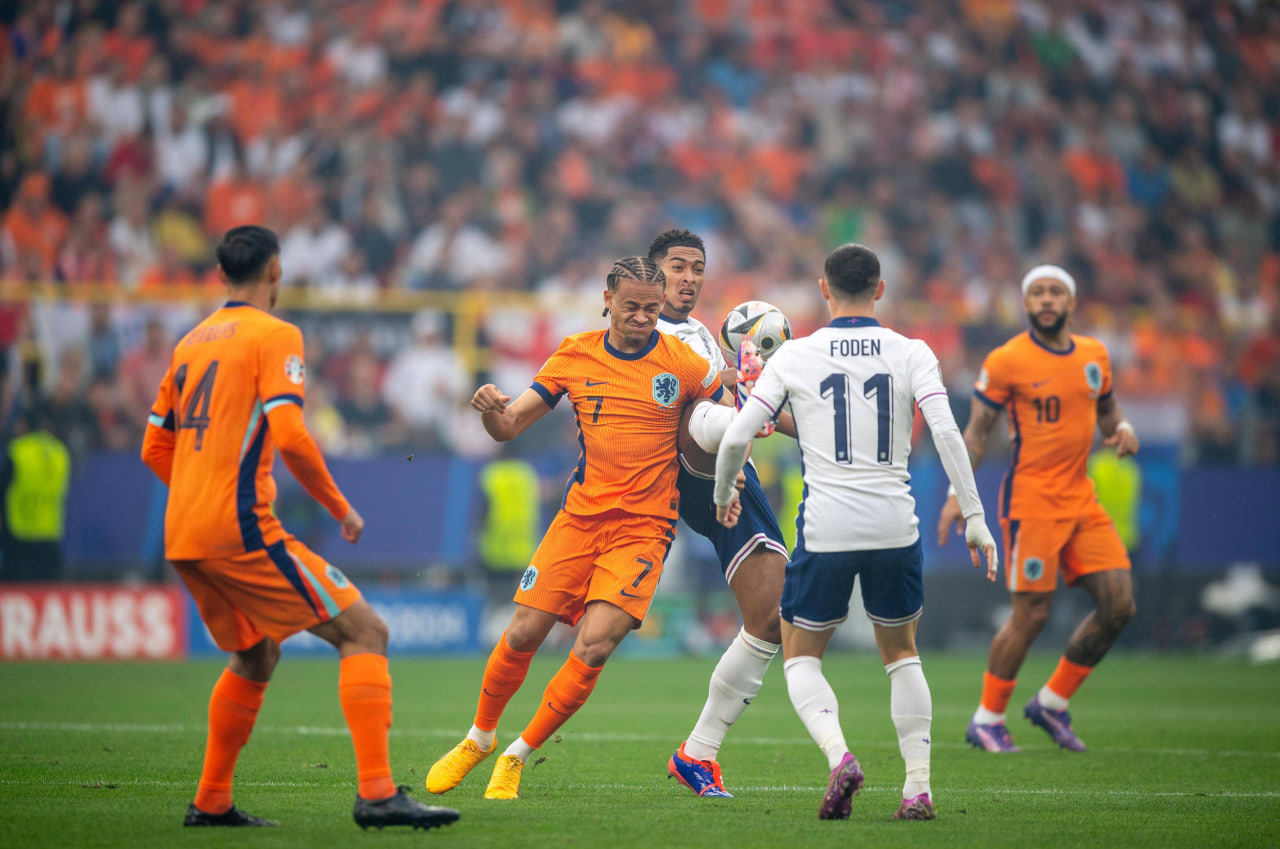 Фрагмент матча Нидерланды — Англия