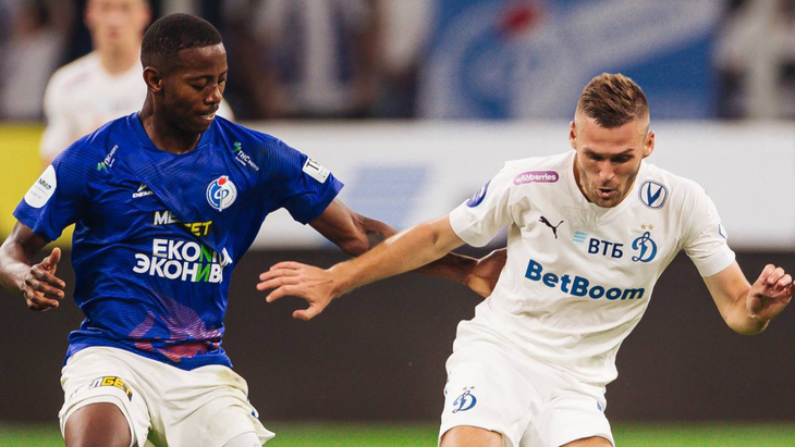 Фрагмент матча «Динамо» — «Факел»