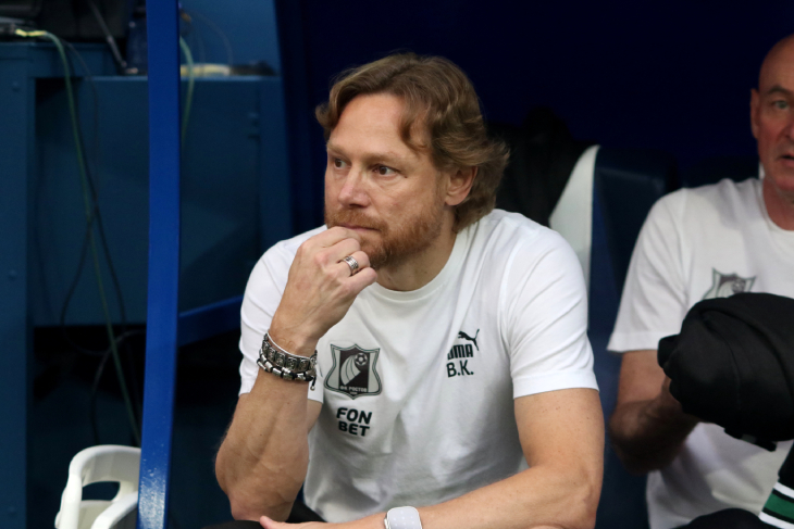 Валерий Карпин