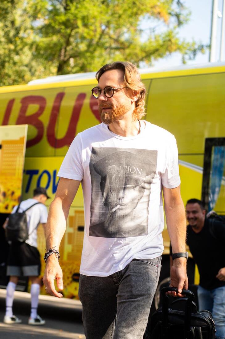 Валерий Карпин