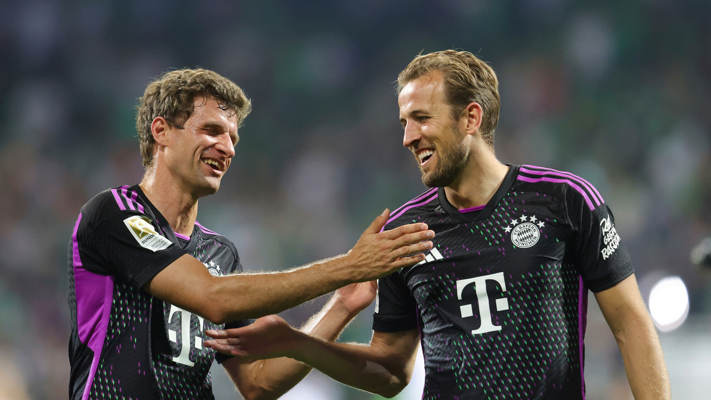 Томас Мюллер и Гарри Кейн