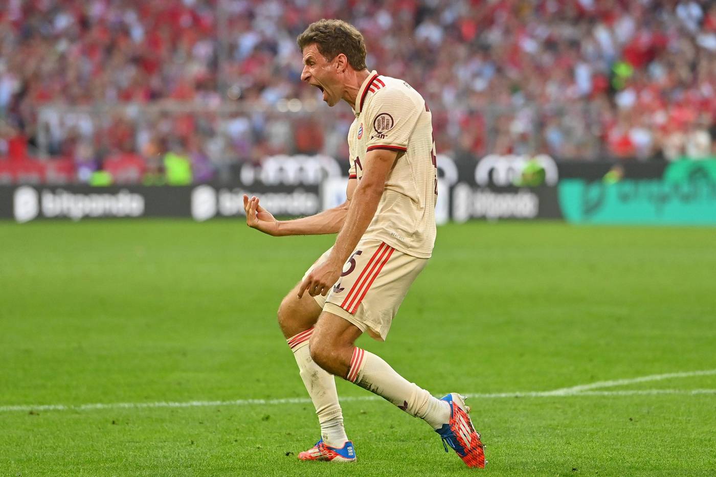 Томас Мюллер