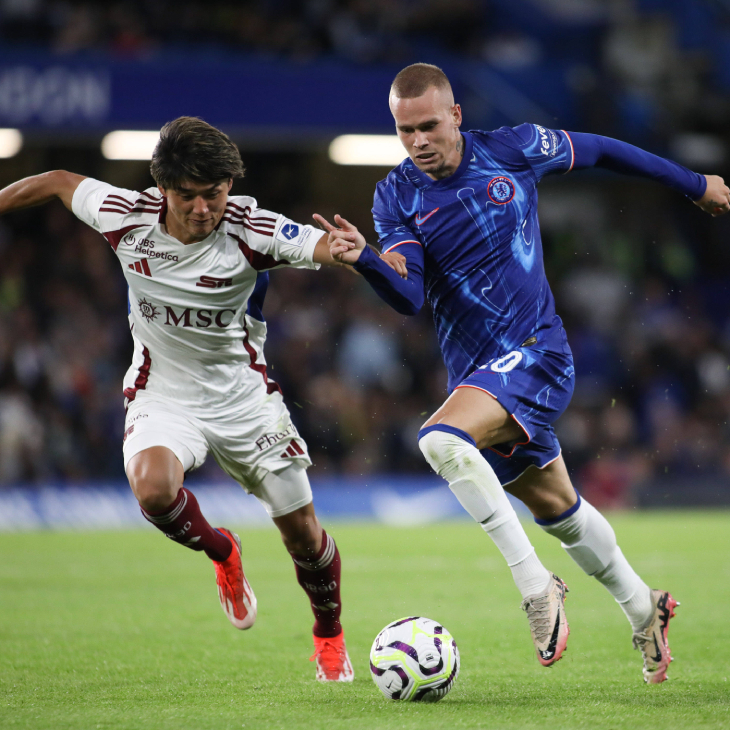 Михаил Мудрик (справа)