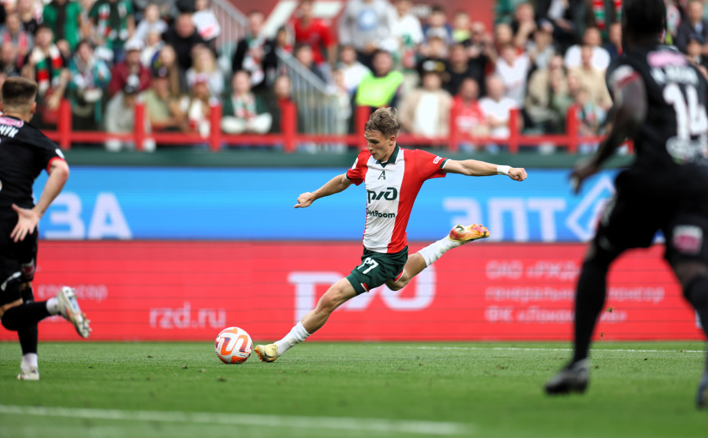 Илья Самошников