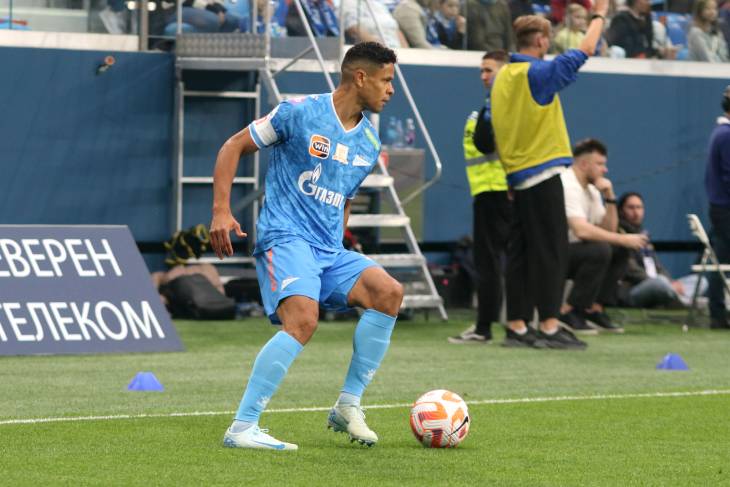 Дуглас Сантос