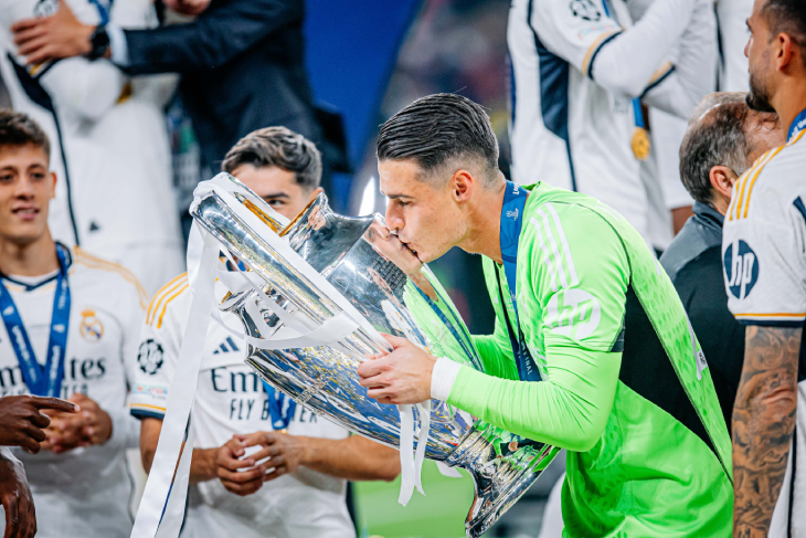 Андрей Лунин