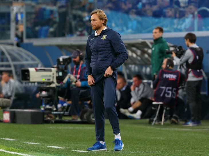 Валерий Карпин