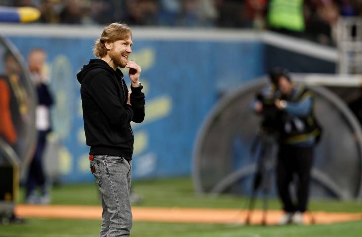 Валерий Карпин