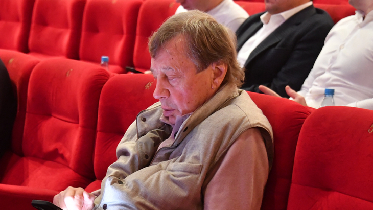 Юрий Семин