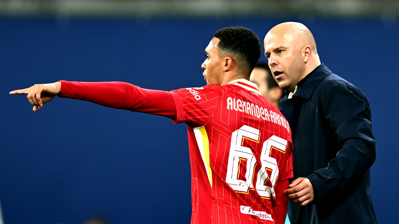 Трент Александер-Арнольд и Арне Слот