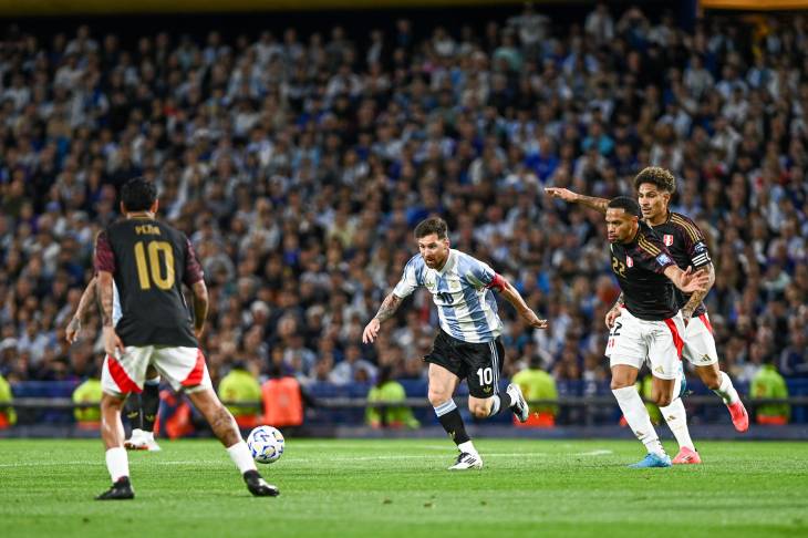 Аргентина — Перу