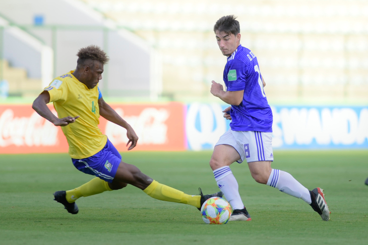 Диего Леон (справа) 