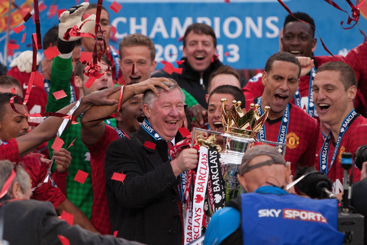 Сэр Алекс Фергюсон с последним трофеем