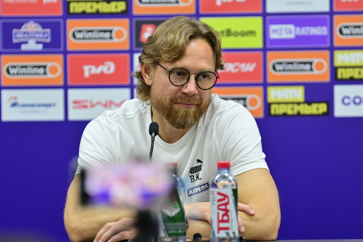 Валерий Карпин